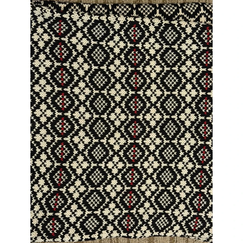 Pottery Barn Fair Isle Knit Pillow Covers 18x18 Black White Red Lot of 4 NWT